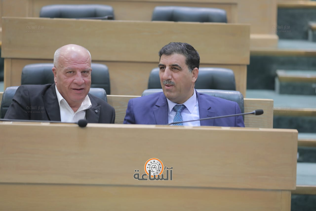 Madar Al-Saa Images 0.6425728227660009