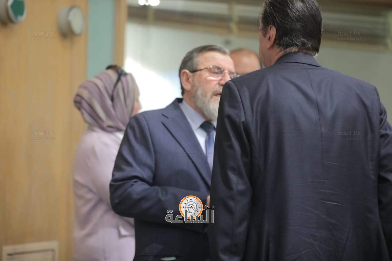 Madar Al-Saa Images 0.6702111063507868