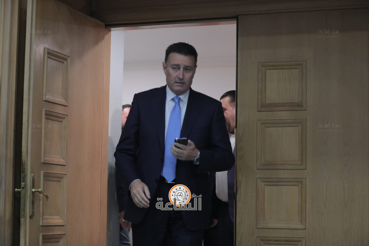 Madar Al-Saa Images 0.8983411667870765