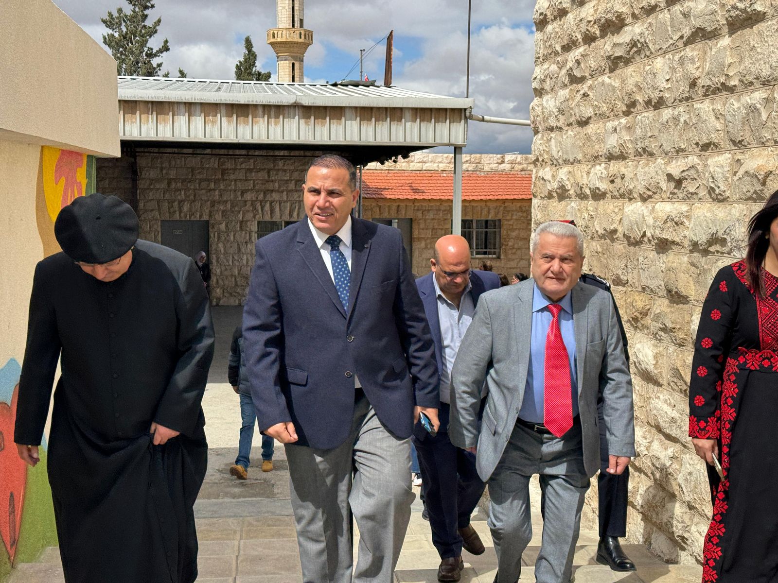 Madar Al-Saa Images 0.9342261608492806