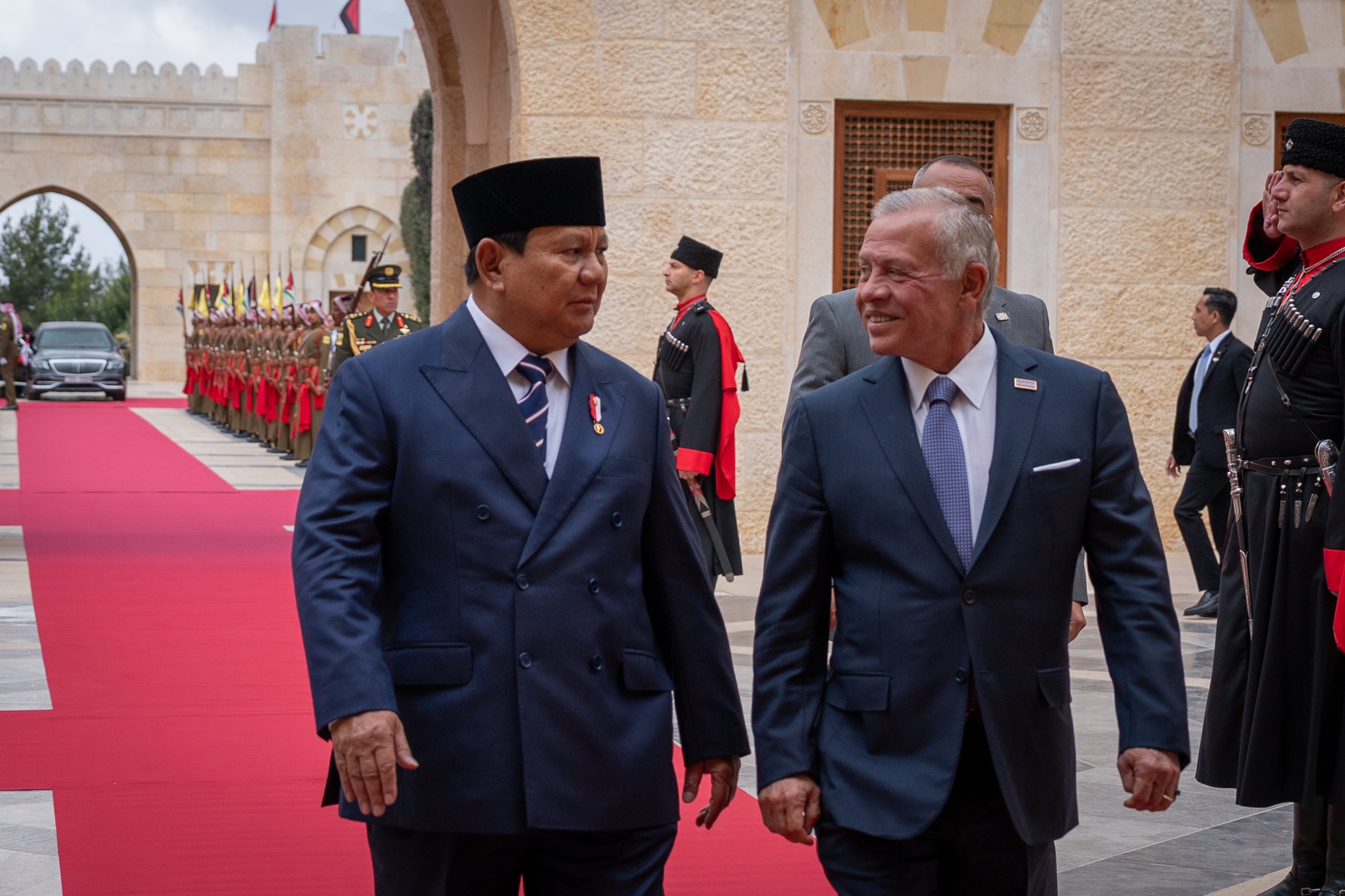 Madar Al-Saa Images 0.06810586108472472