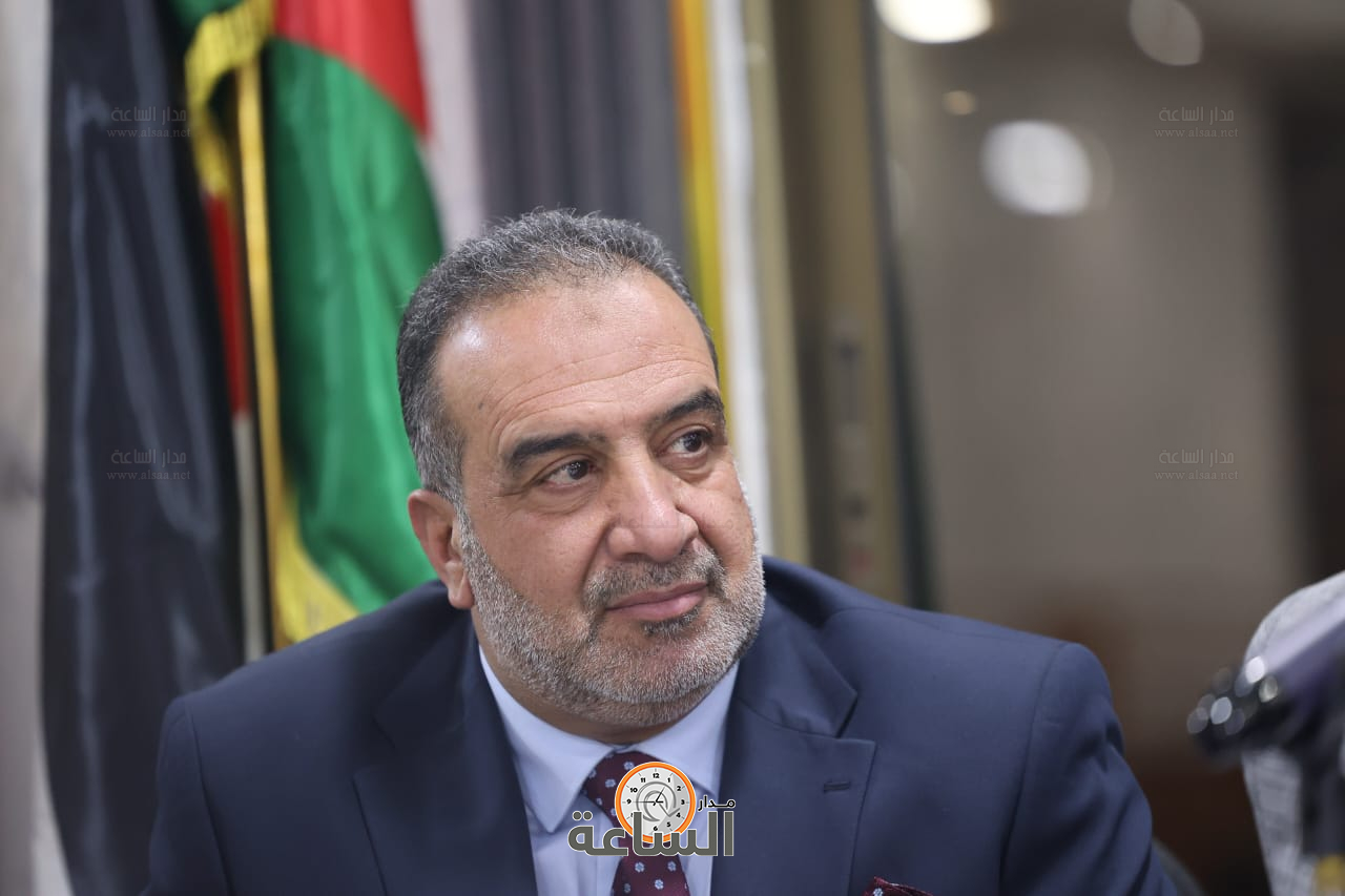 Madar Al-Saa Images 0.48131447495049084