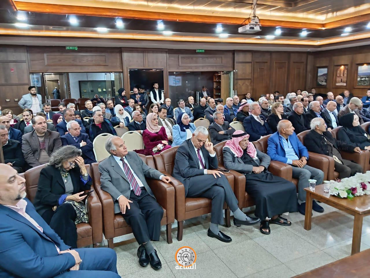 Madar Al-Saa Images 0.955880528875642