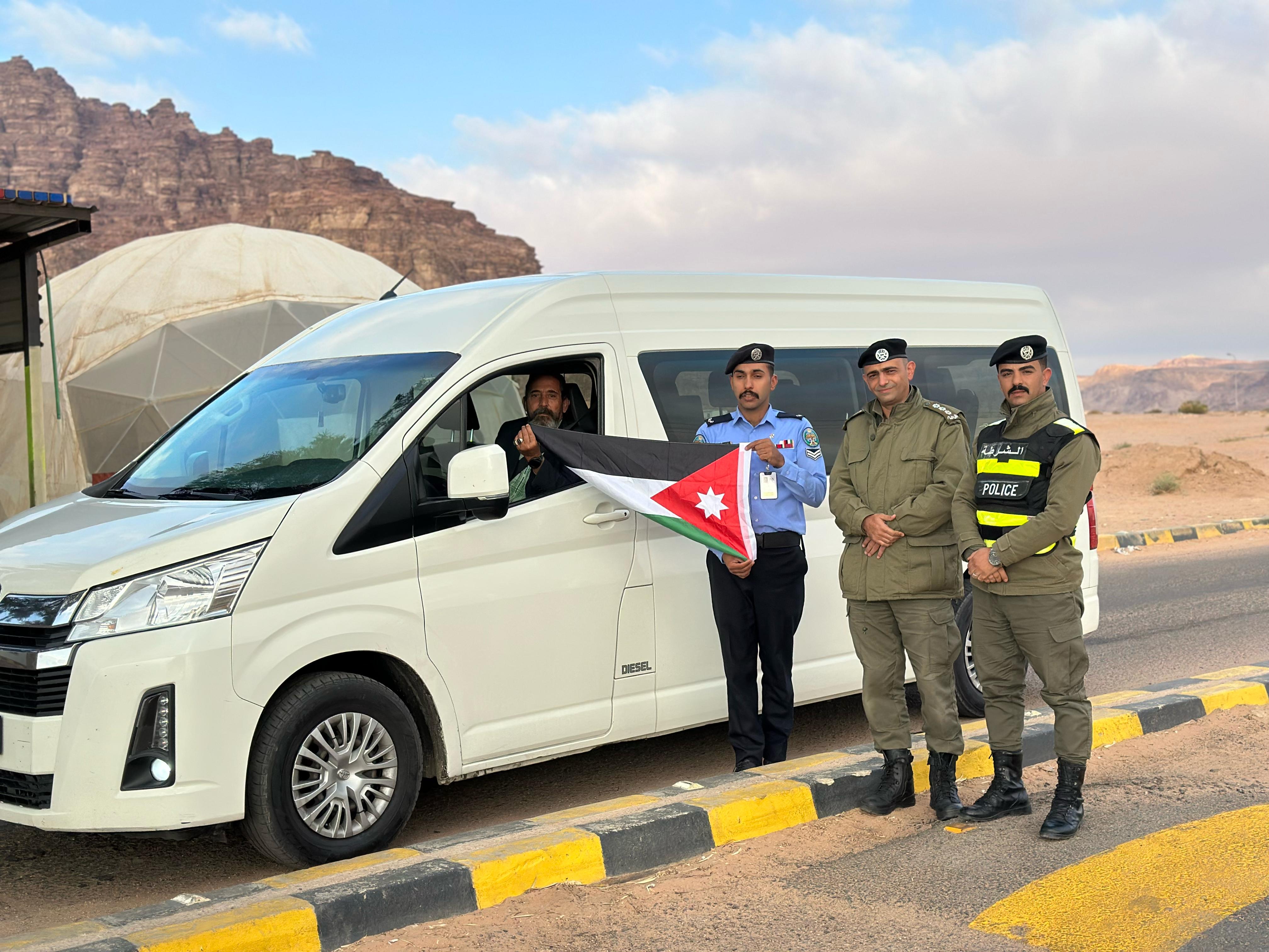 Madar Al-Saa Images 0.1698701662799612