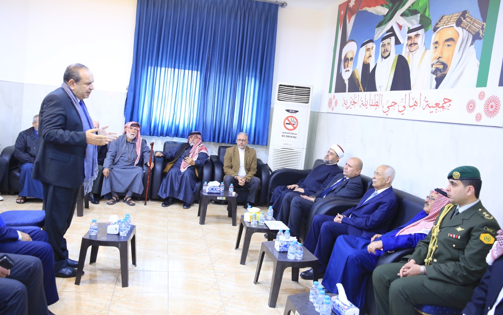 Madar Al-Saa Images 0.48830642378539335