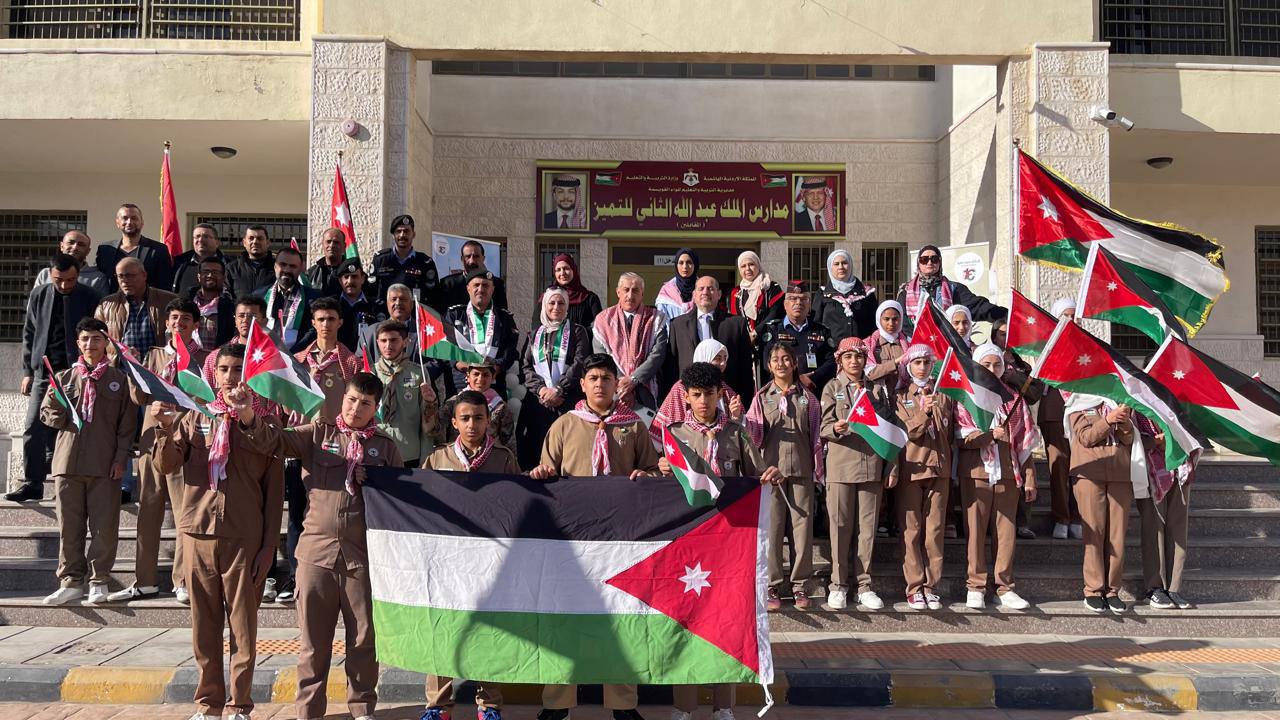 Madar Al-Saa Images 0.6074390275077938