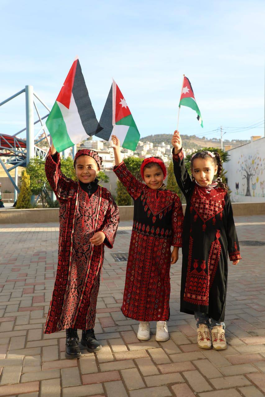 Madar Al-Saa Images 0.0521100344780937