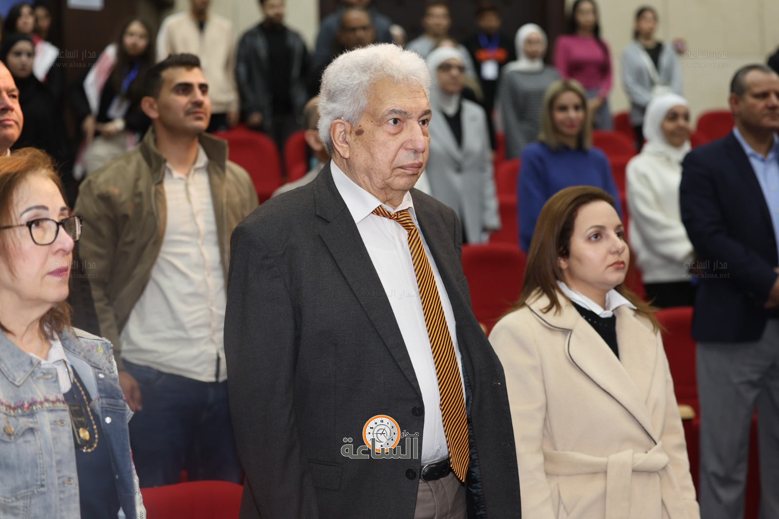 Madar Al-Saa Images 0.5133772113887477