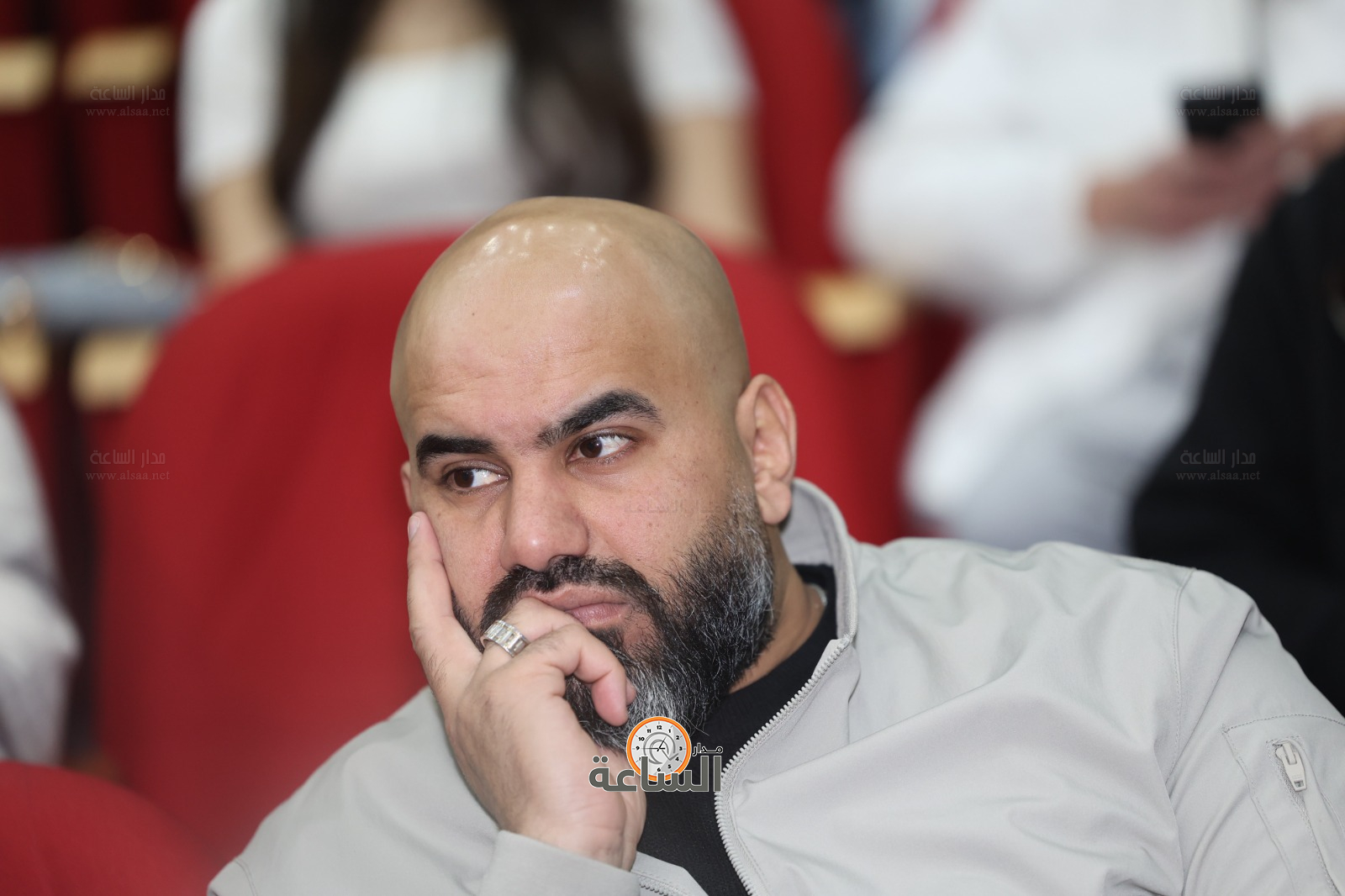 Madar Al-Saa Images 0.13738313744969521