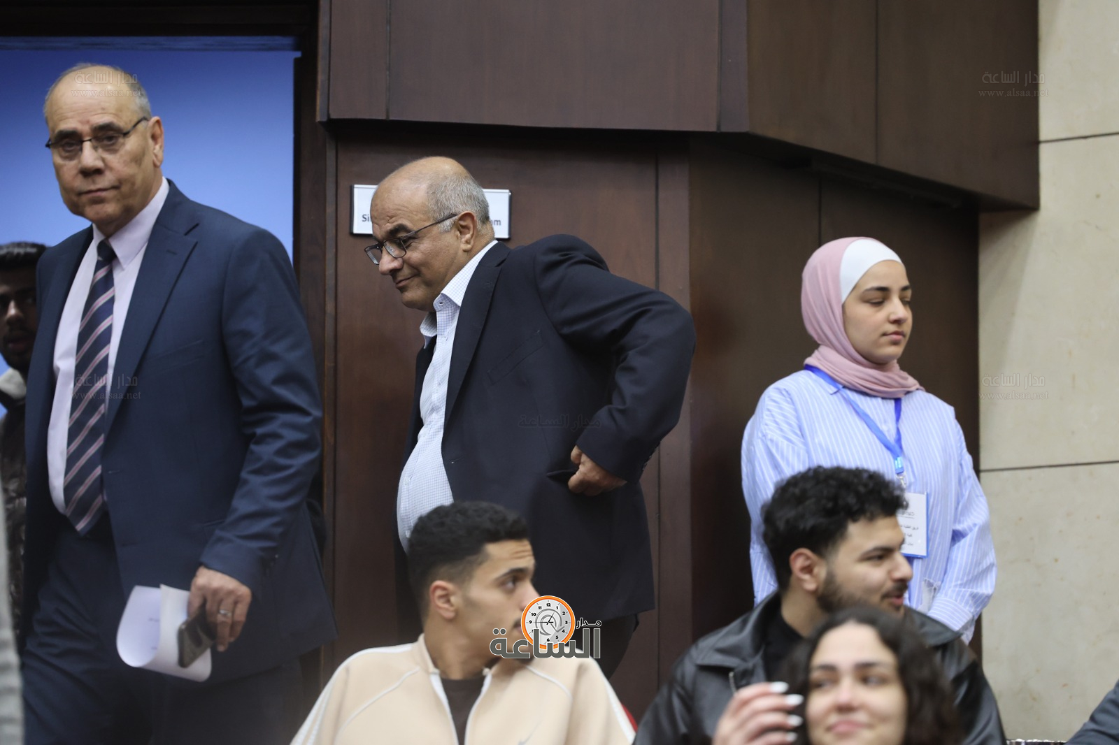 Madar Al-Saa Images 0.4174795531583184