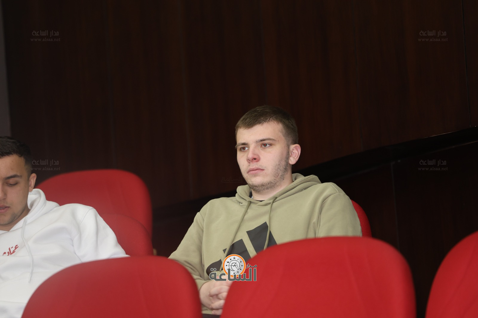 Madar Al-Saa Images 0.8617190172555591