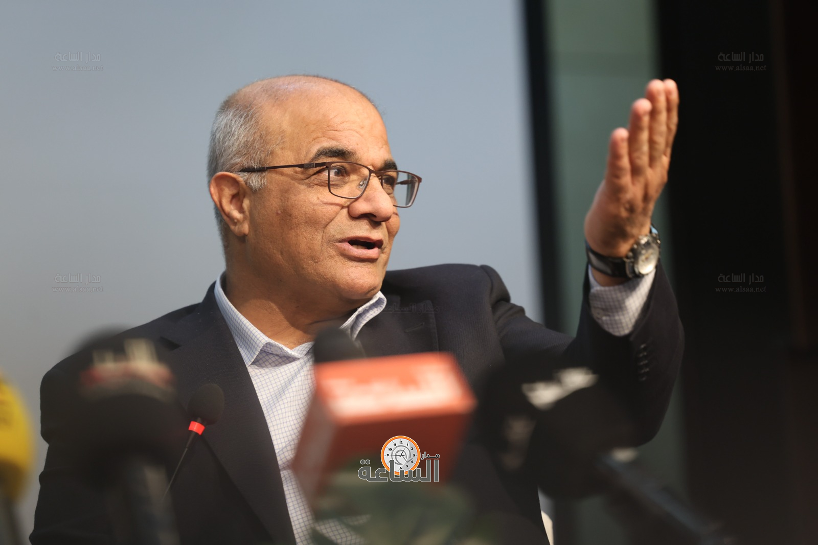 Madar Al-Saa Images 0.04847112062737935