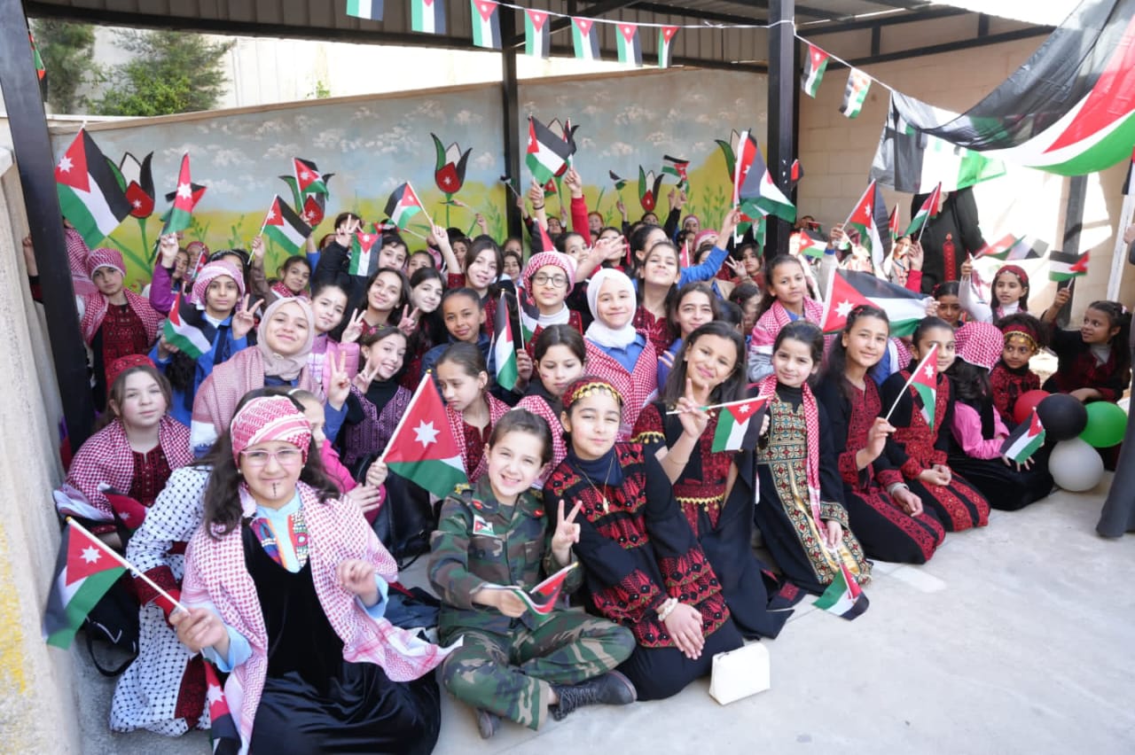 Madar Al-Saa Images 0.10414632021199044