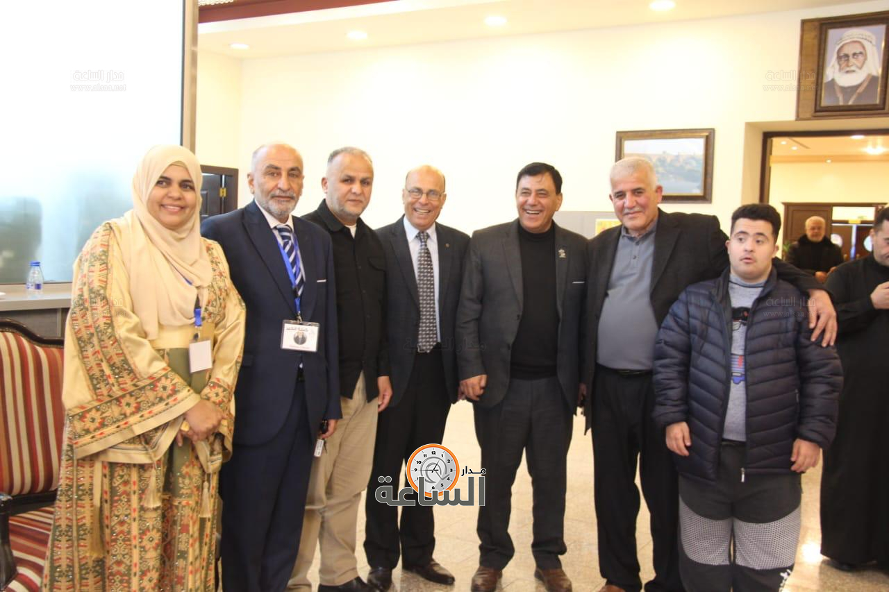 Madar Al-Saa Images 0.8875565428250144