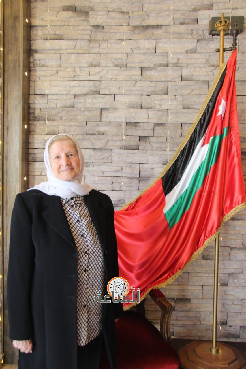 Madar Al-Saa Images 0.7324440712161261