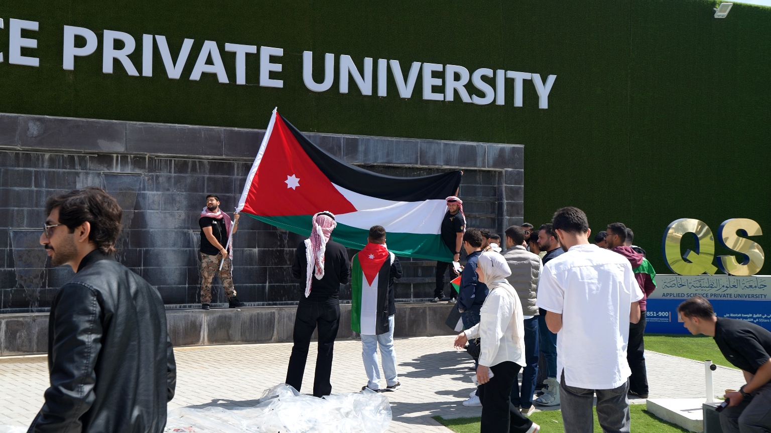 Madar Al-Saa Images 0.4233547719353078