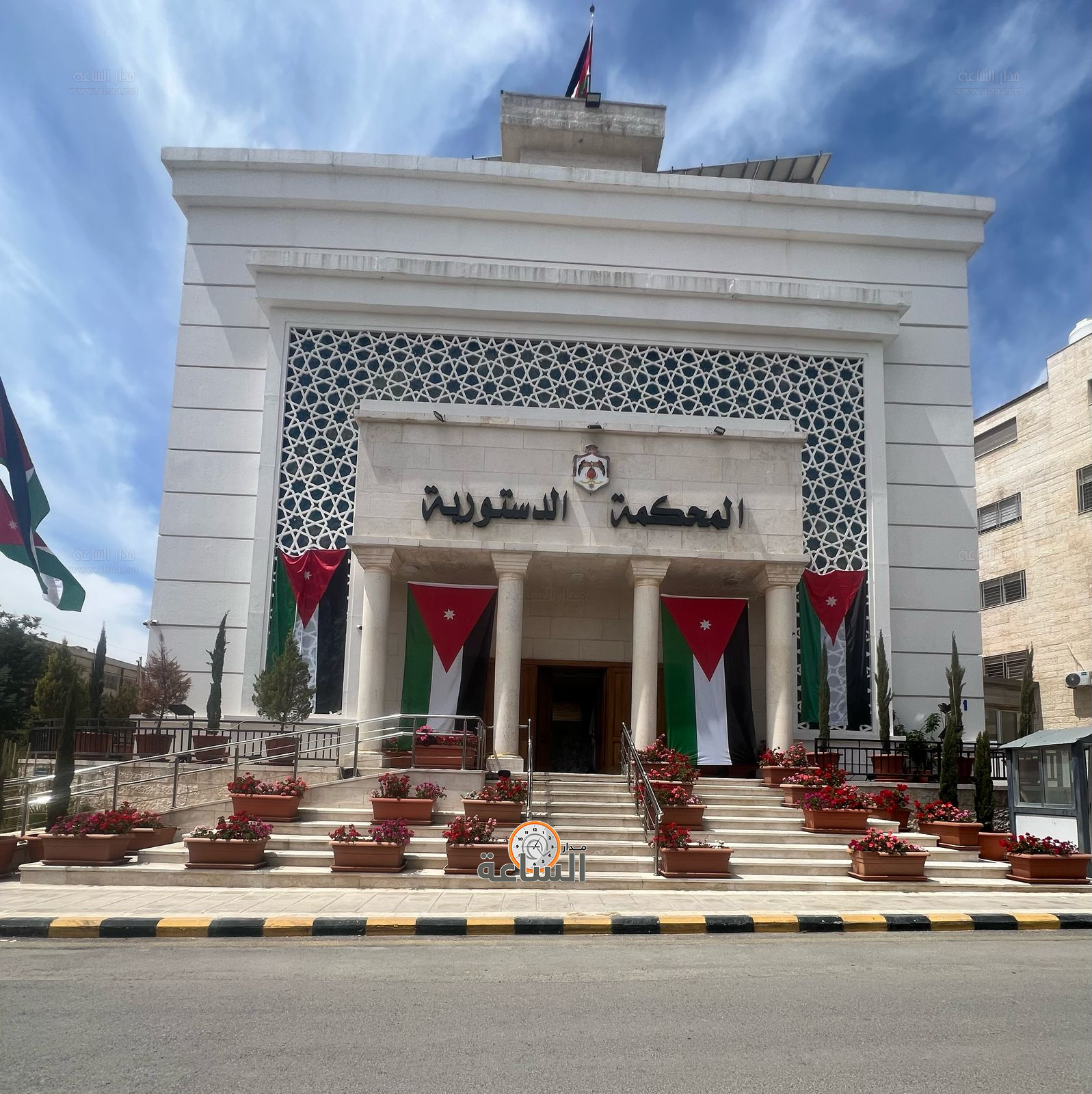 Madar Al-Saa Images 0.8119157170257433