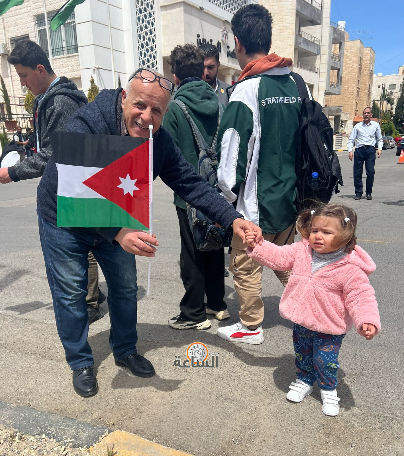 Madar Al-Saa Images 0.19862777099272722