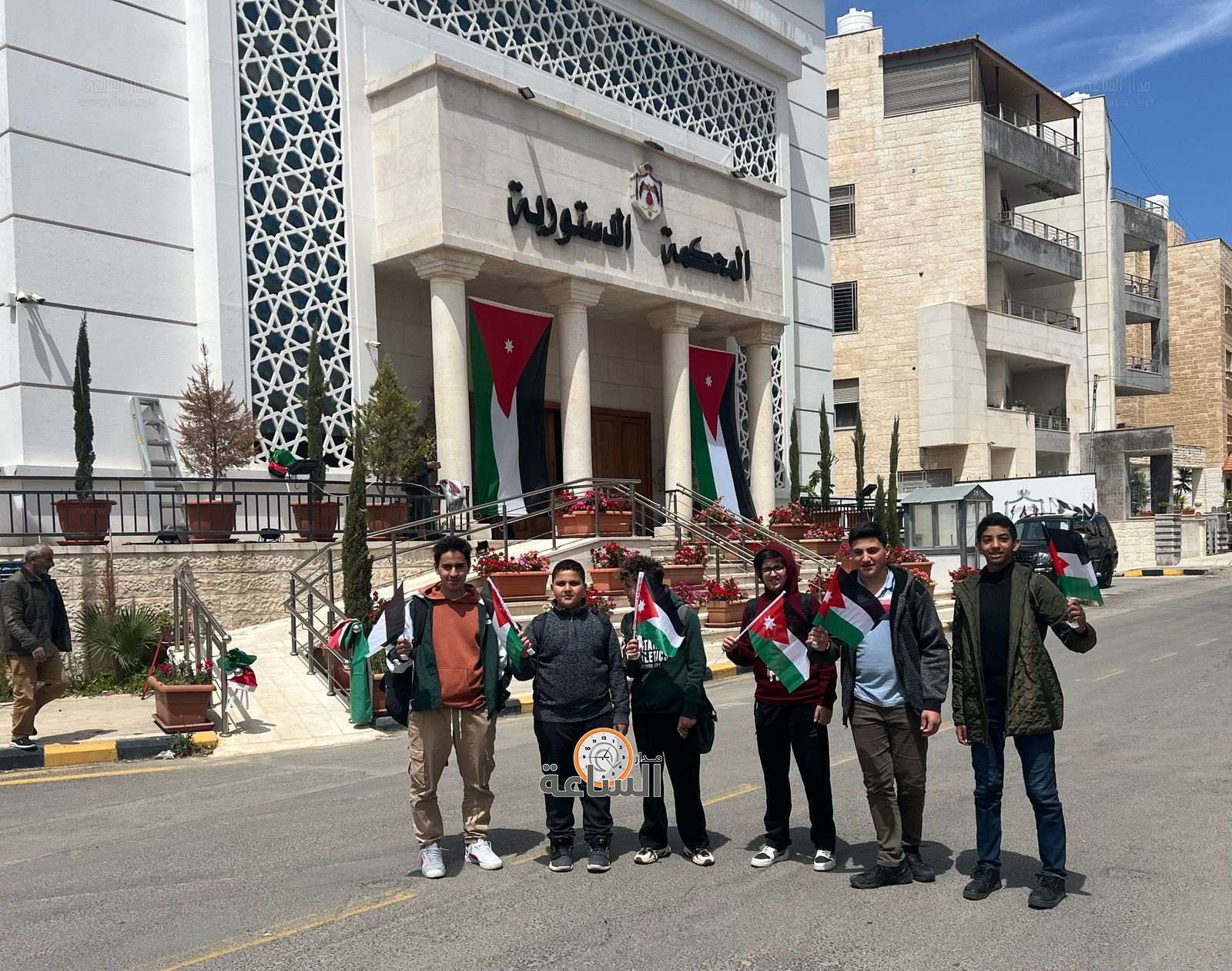 Madar Al-Saa Images 0.6227785449957842