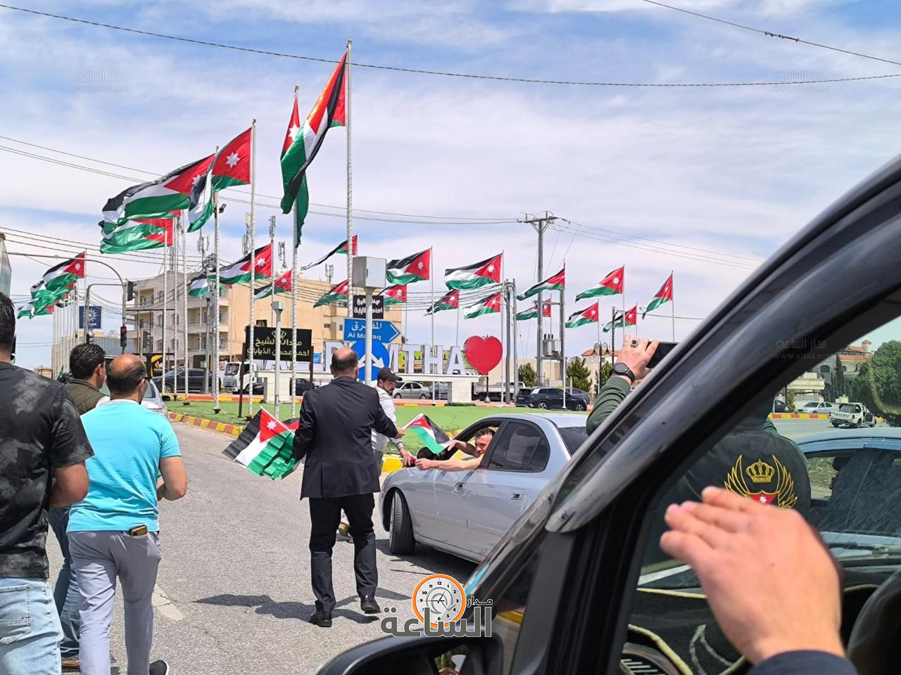 Madar Al-Saa Images 0.1436800771909872