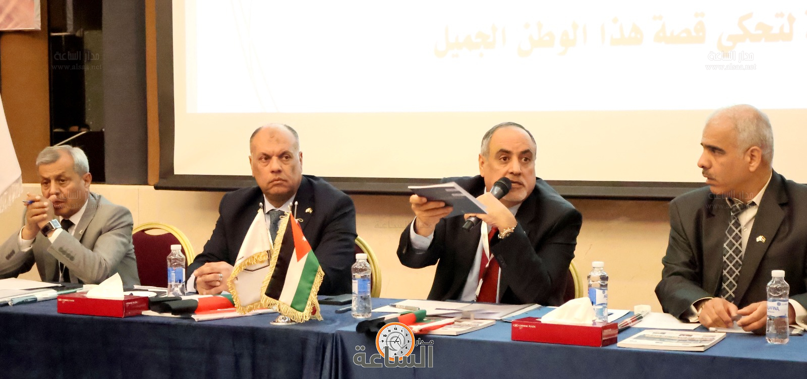 Madar Al-Saa Images 0.31444159103737435