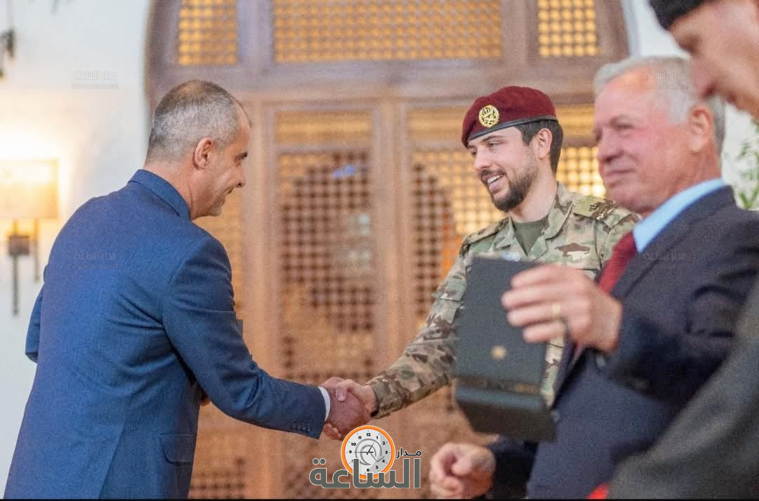 Madar Al-Saa Images 0.2741933375573655