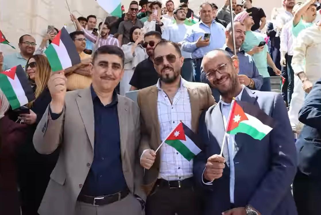 Madar Al-Saa Images 0.3979829717456179