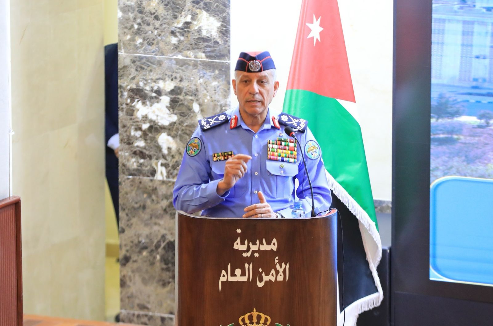 Madar Al-Saa Images 0.5598871529720136