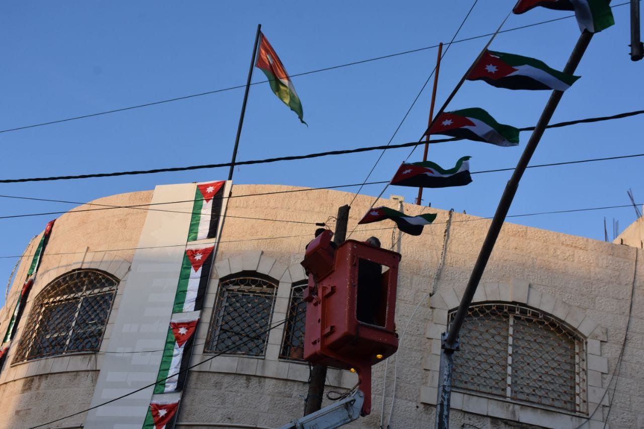 Madar Al-Saa Images 0.1300540286251739