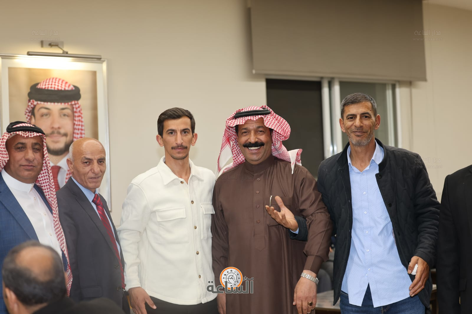 Madar Al-Saa Images 0.8600383106949503