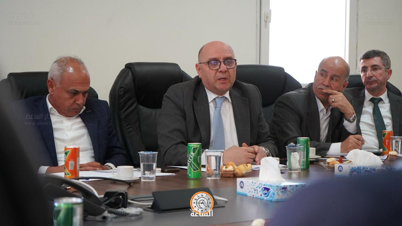 Madar Al-Saa Images 0.8719225675565084