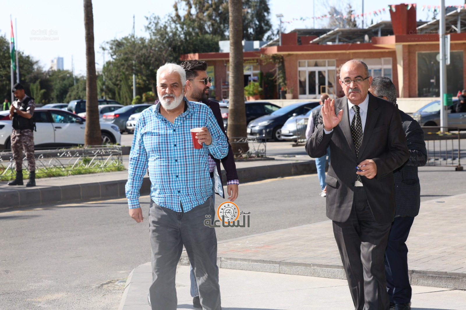 Madar Al-Saa Images 0.7287400085425534