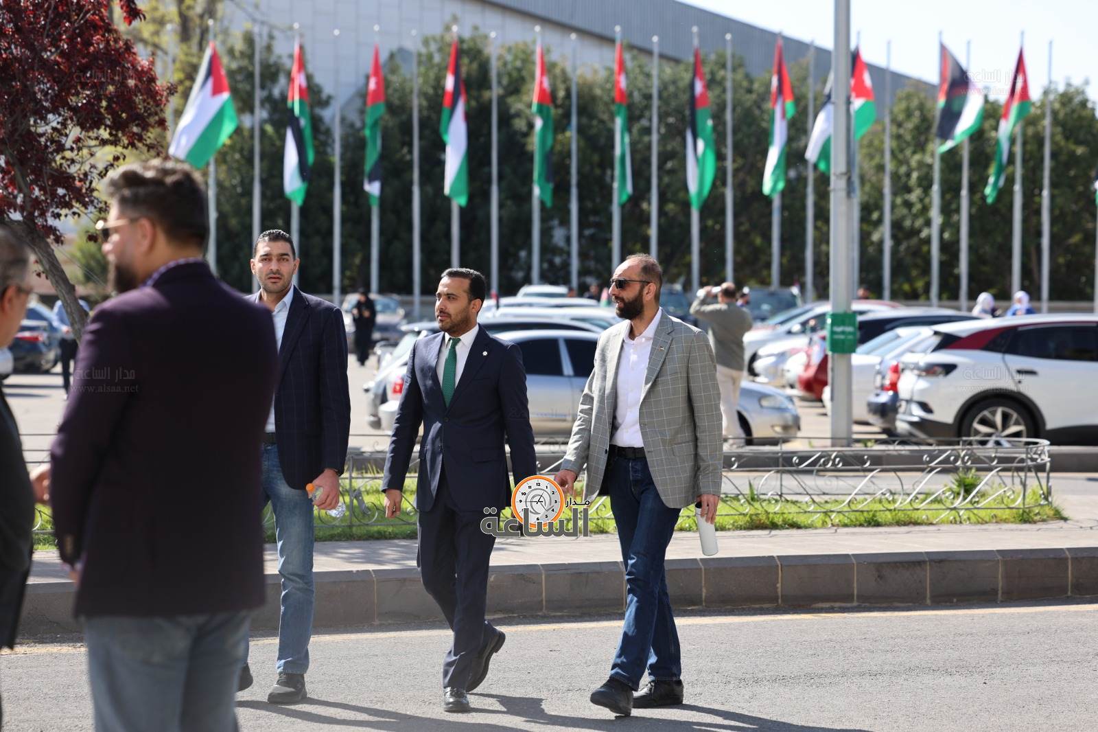 Madar Al-Saa Images 0.8311106749107635