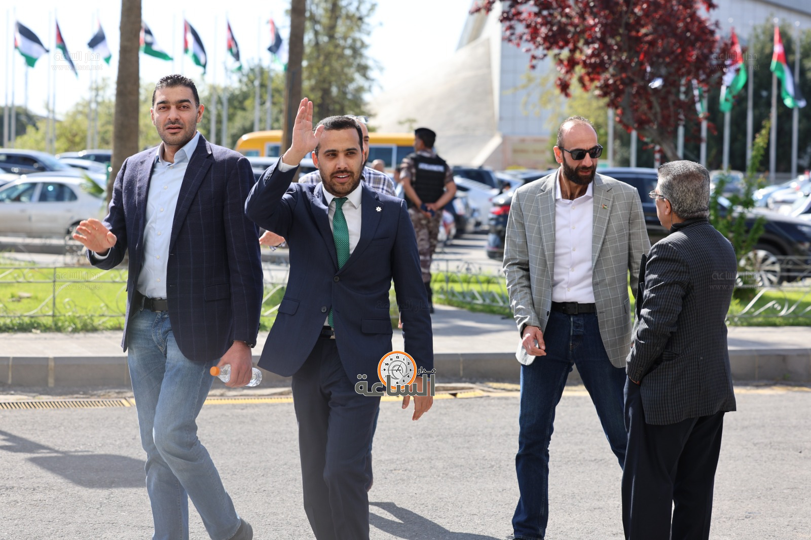 Madar Al-Saa Images 0.8558526860806636