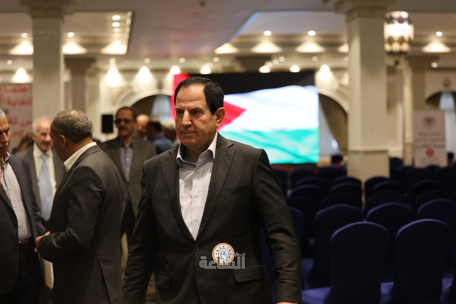 Madar Al-Saa Images 0.4639258900604133