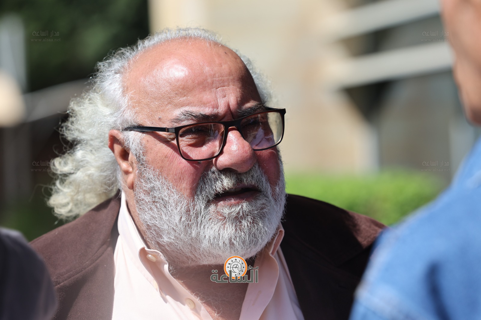 Madar Al-Saa Images 0.9874077456862256