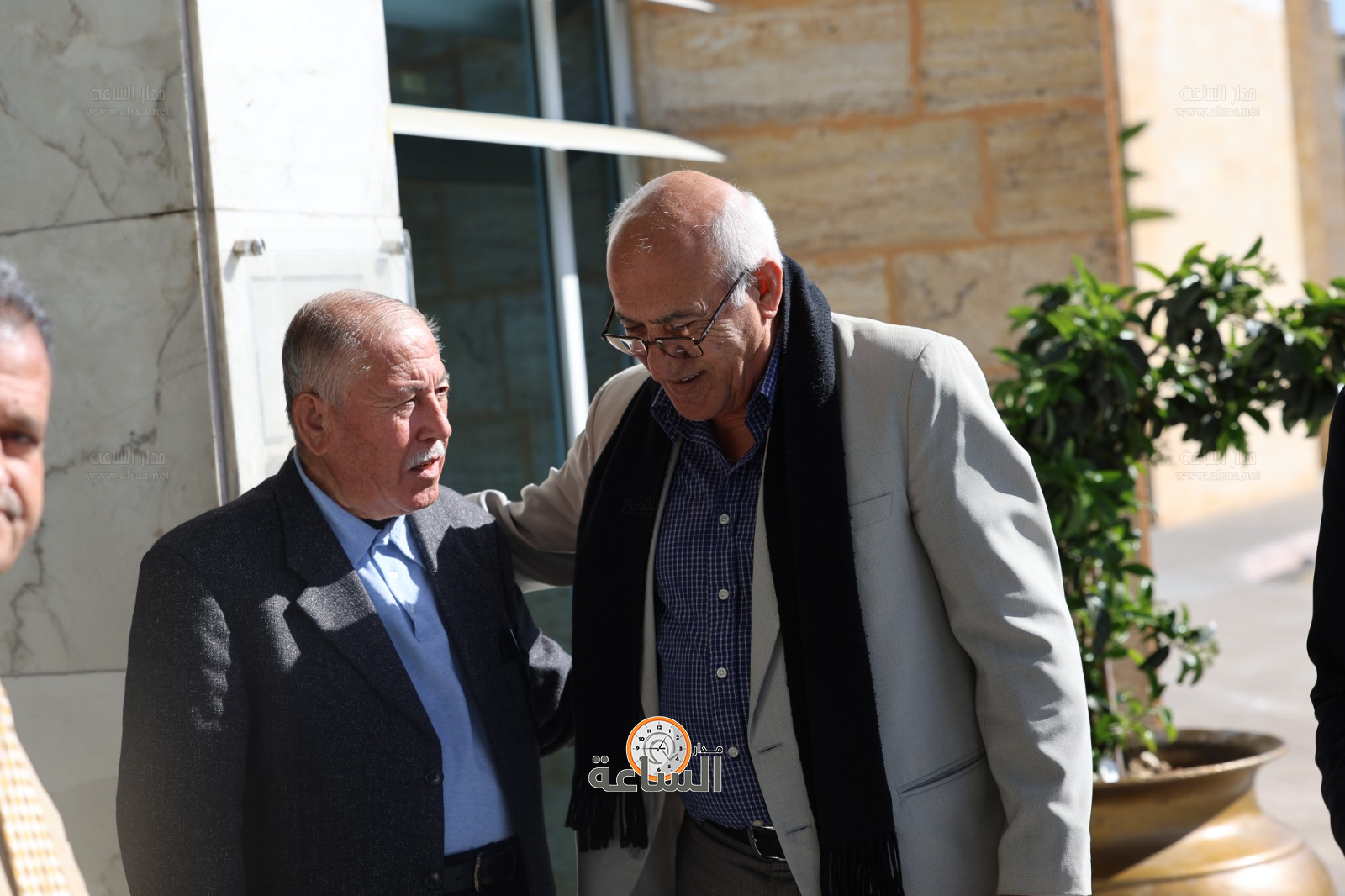 Madar Al-Saa Images 0.9729317317768821