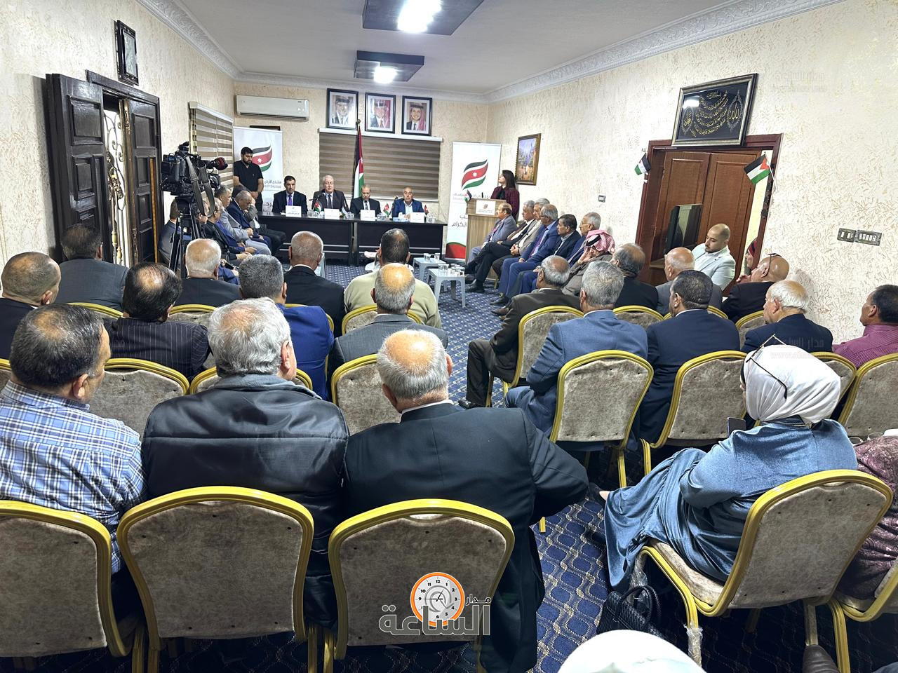 Madar Al-Saa Images 0.9395323012482701