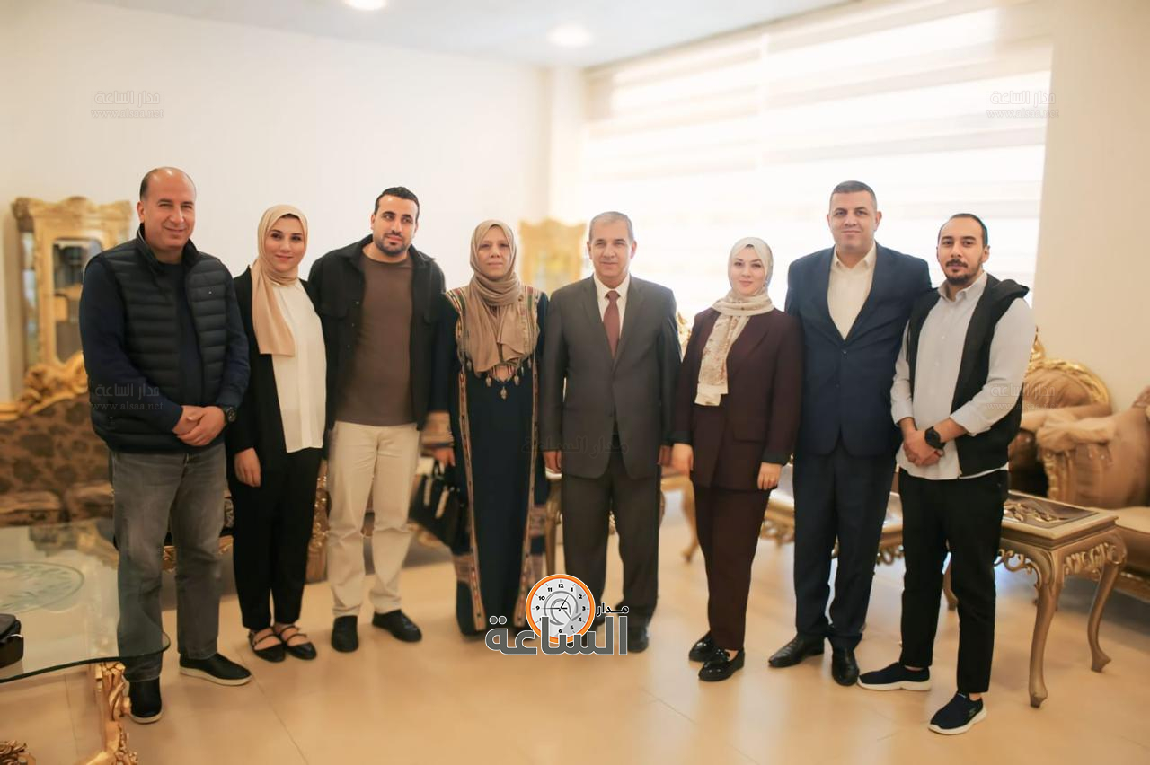 Madar Al-Saa Images 0.9323885255879514