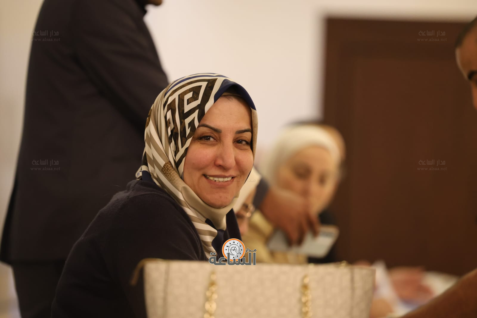 Madar Al-Saa Images 0.5721015662363033