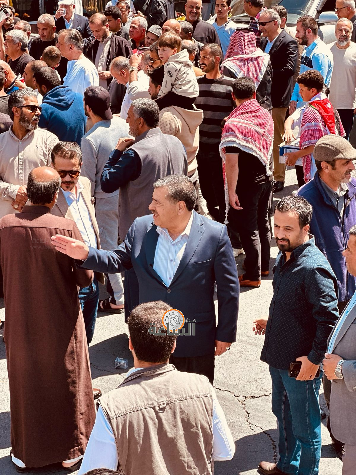 Madar Al-Saa Images 0.20098145104583642