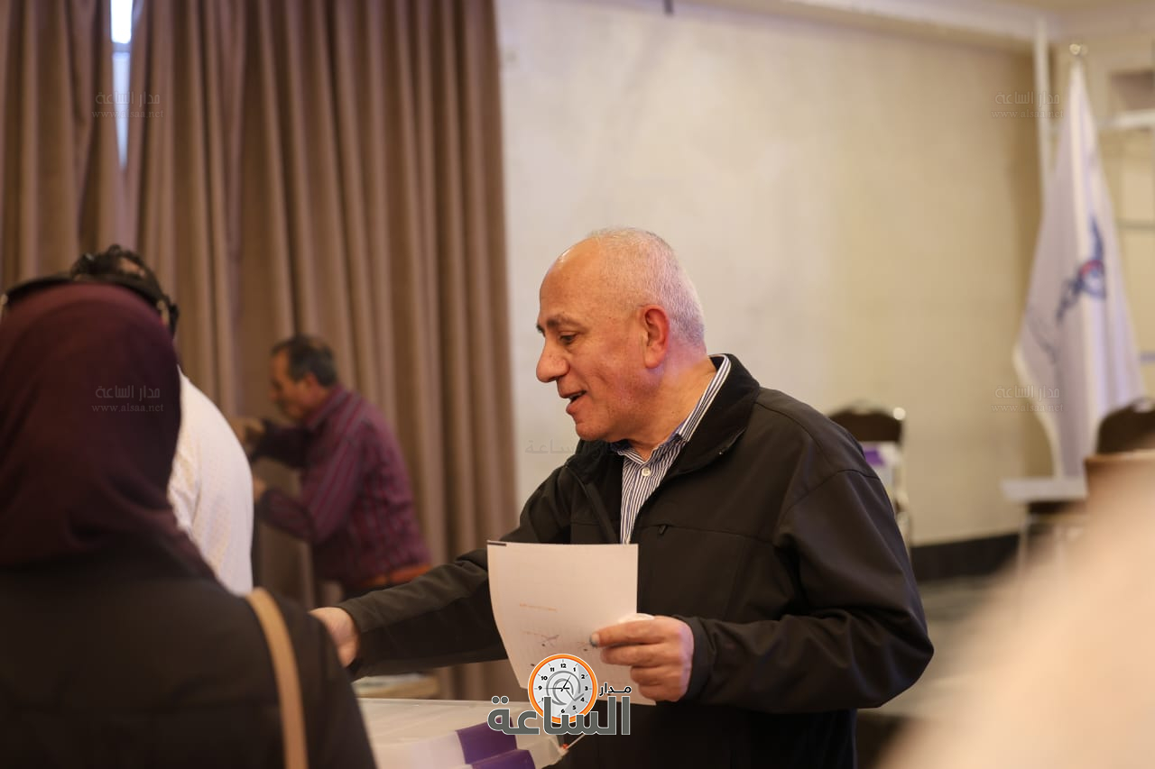 Madar Al-Saa Images 0.7016203422396347