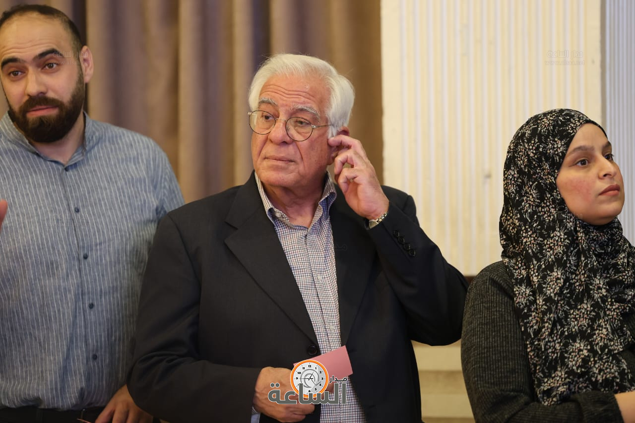 Madar Al-Saa Images 0.5556618584819075