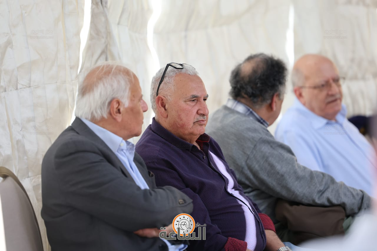 Madar Al-Saa Images 0.6936535560936499