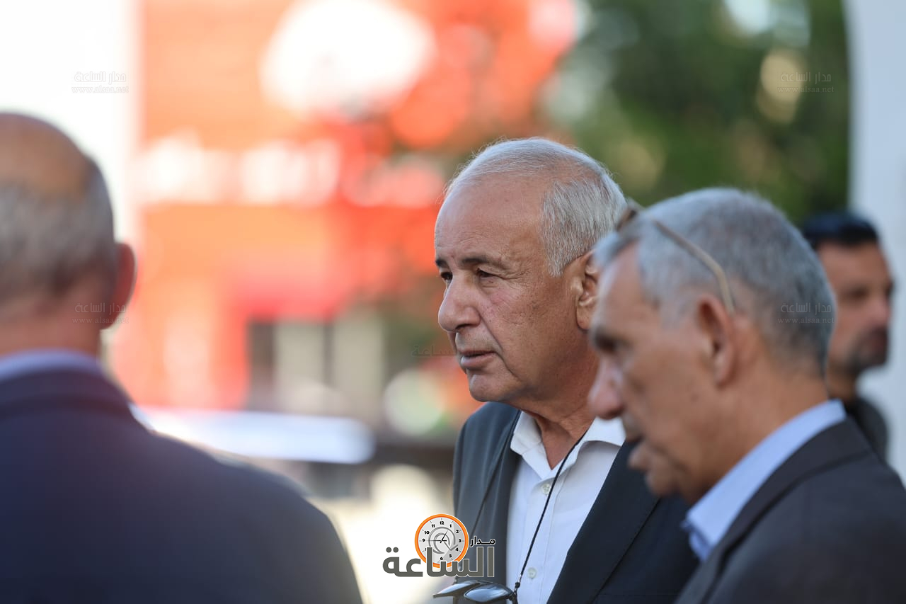 Madar Al-Saa Images 0.4874872692438915