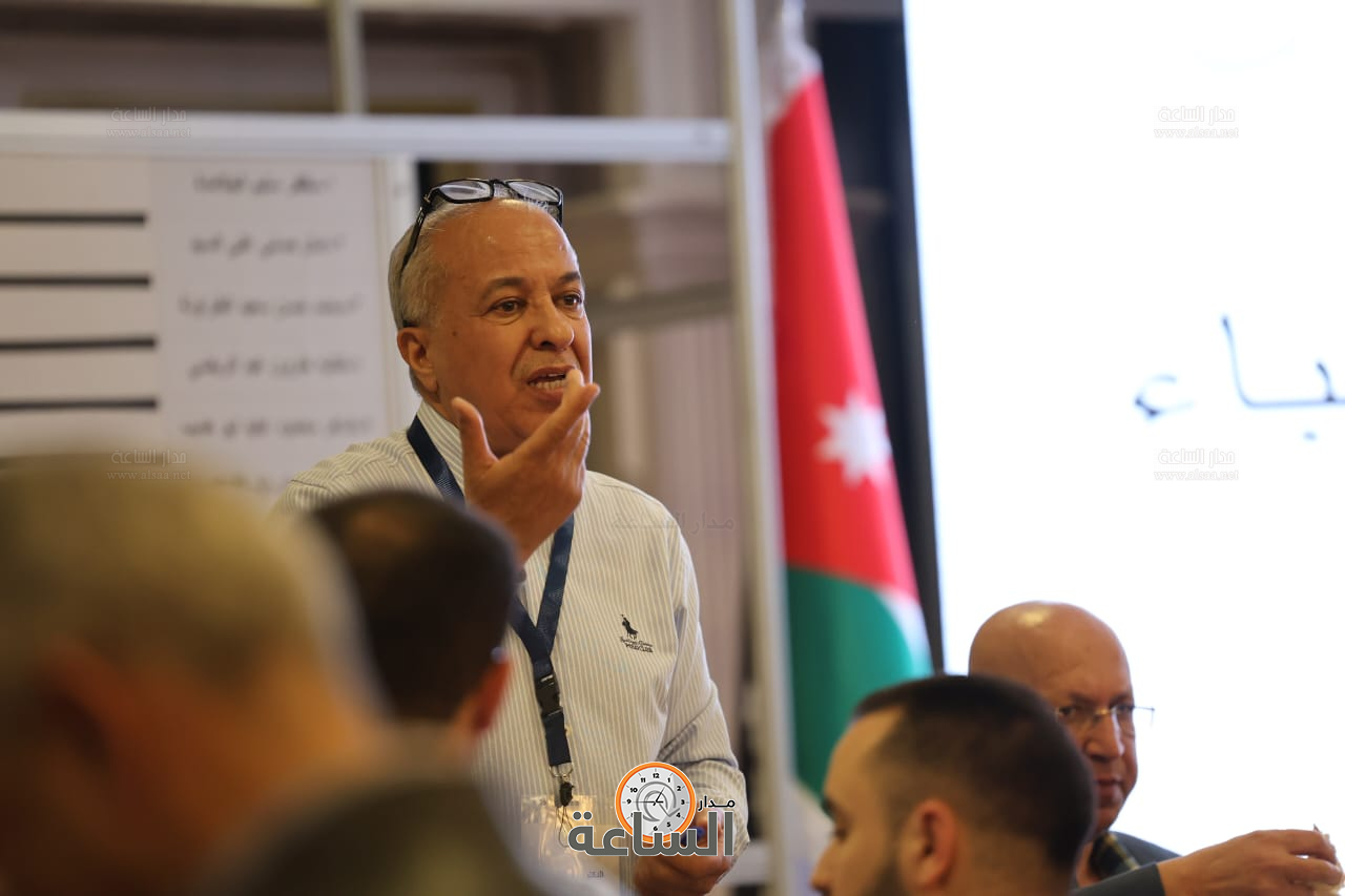 Madar Al-Saa Images 0.17335514370510052