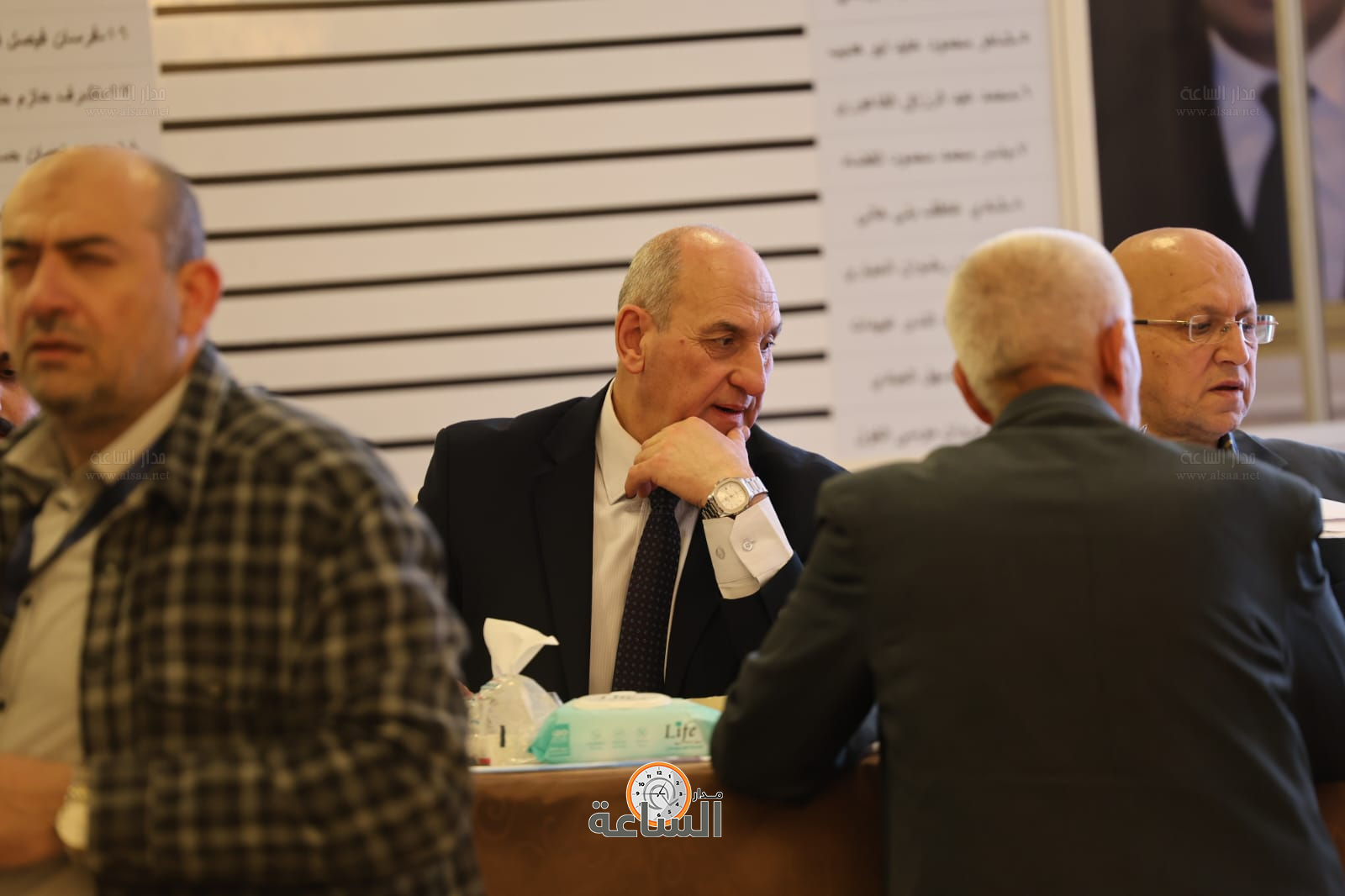 Madar Al-Saa Images 0.15875573539721555