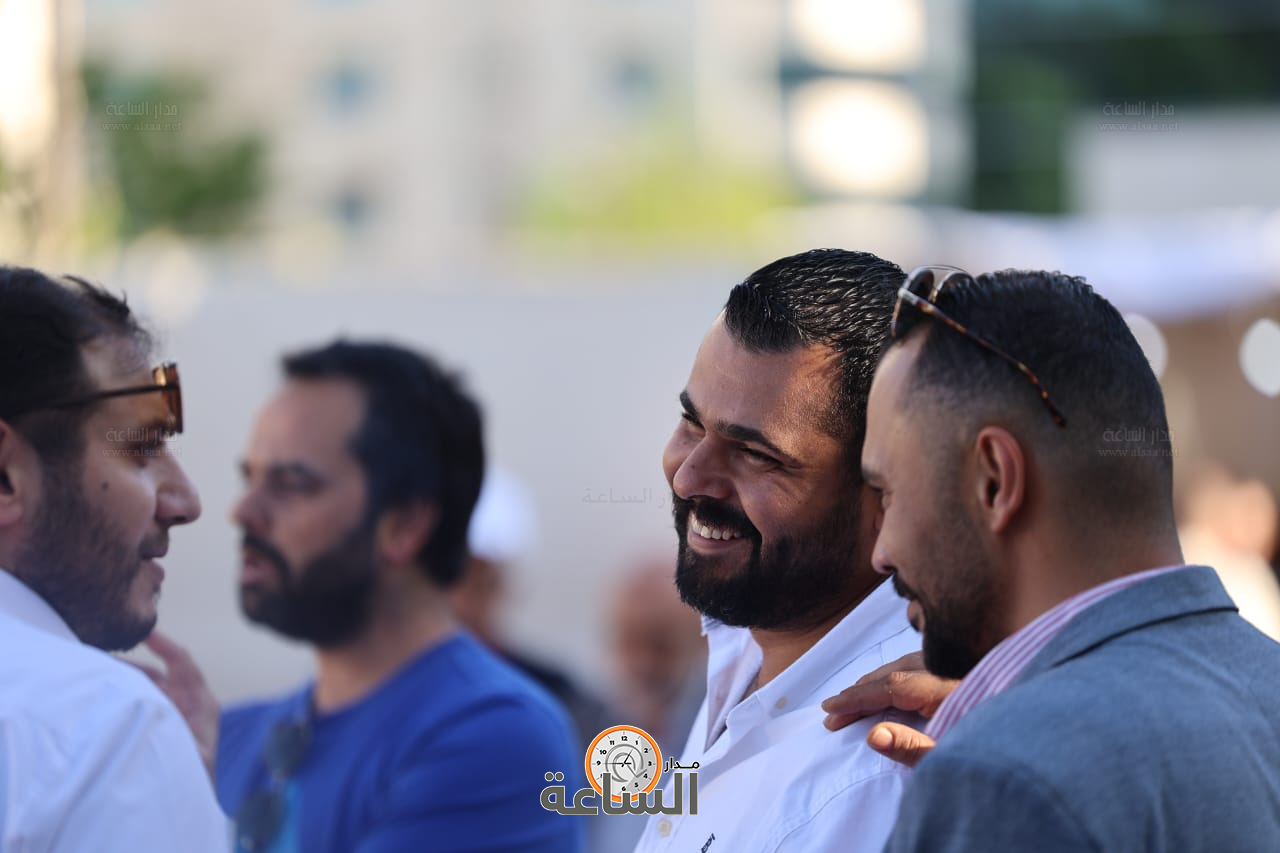 Madar Al-Saa Images 0.9572420467790469