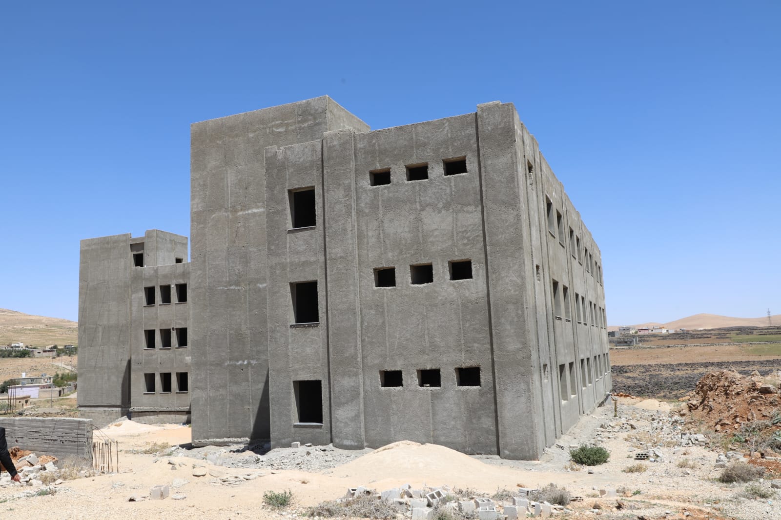 Madar Al-Saa Images 0.2585202153663936