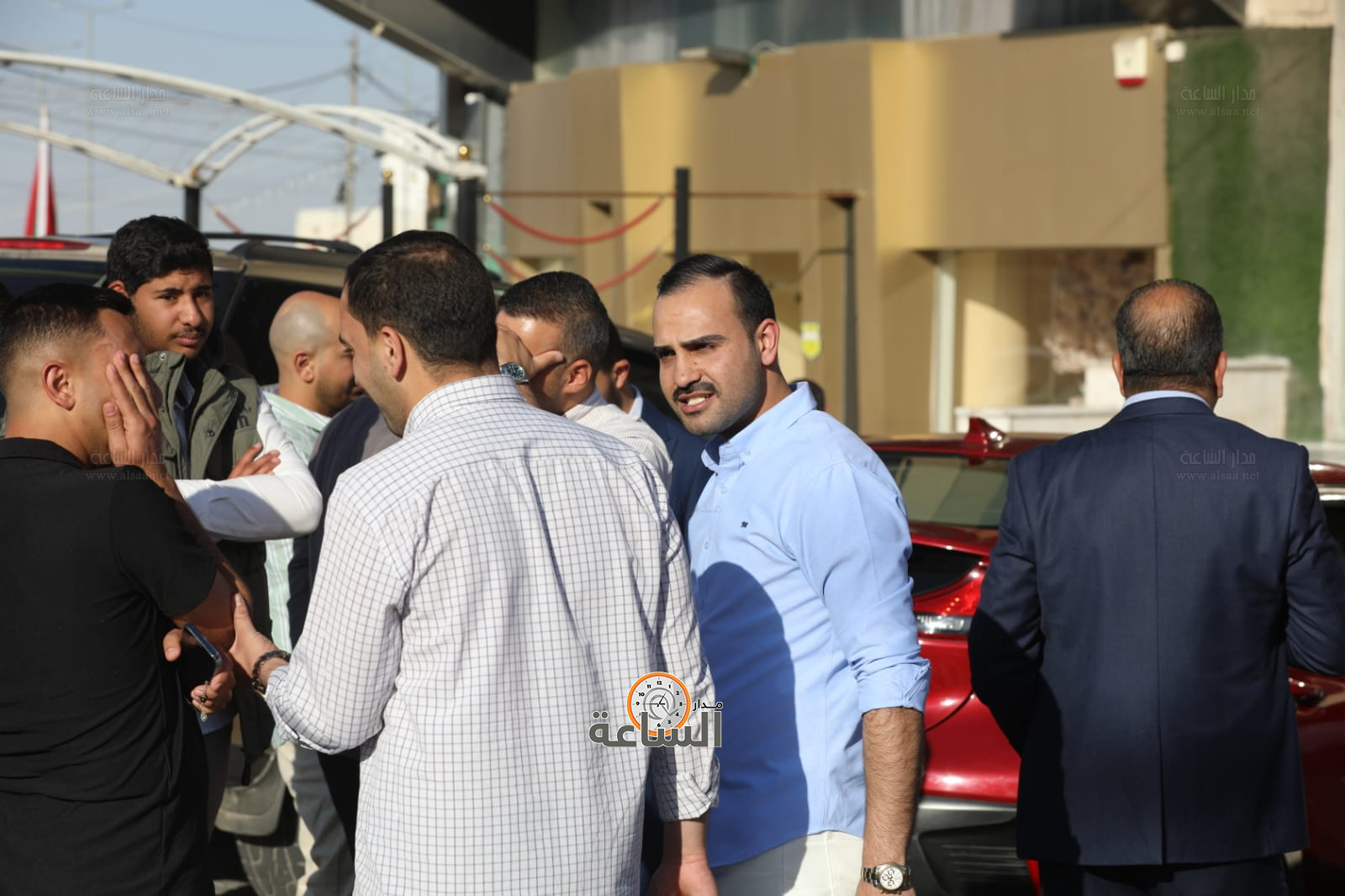 Madar Al-Saa Images 0.101637389234421